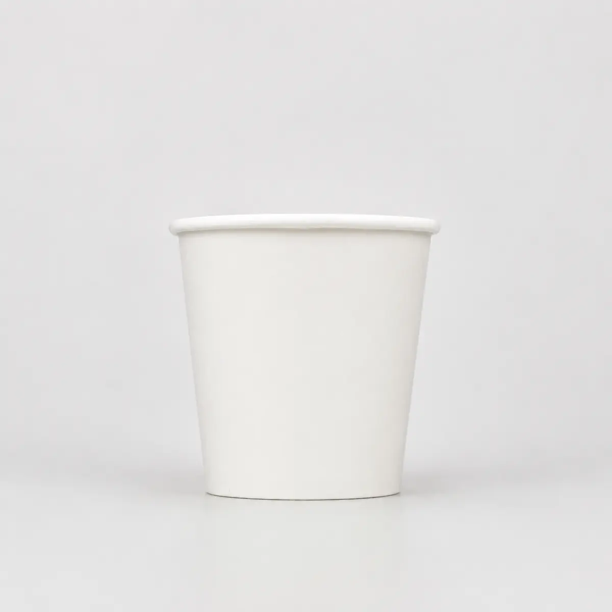 Kaffeebecher mit 100ml Füllvolumen mit PE-Beschichtung in Weiß