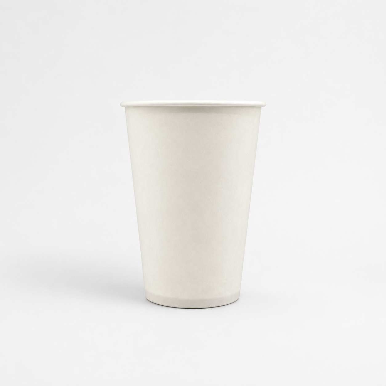 Kaffeebecher mit 200ml Füllvolumen in weißem Design