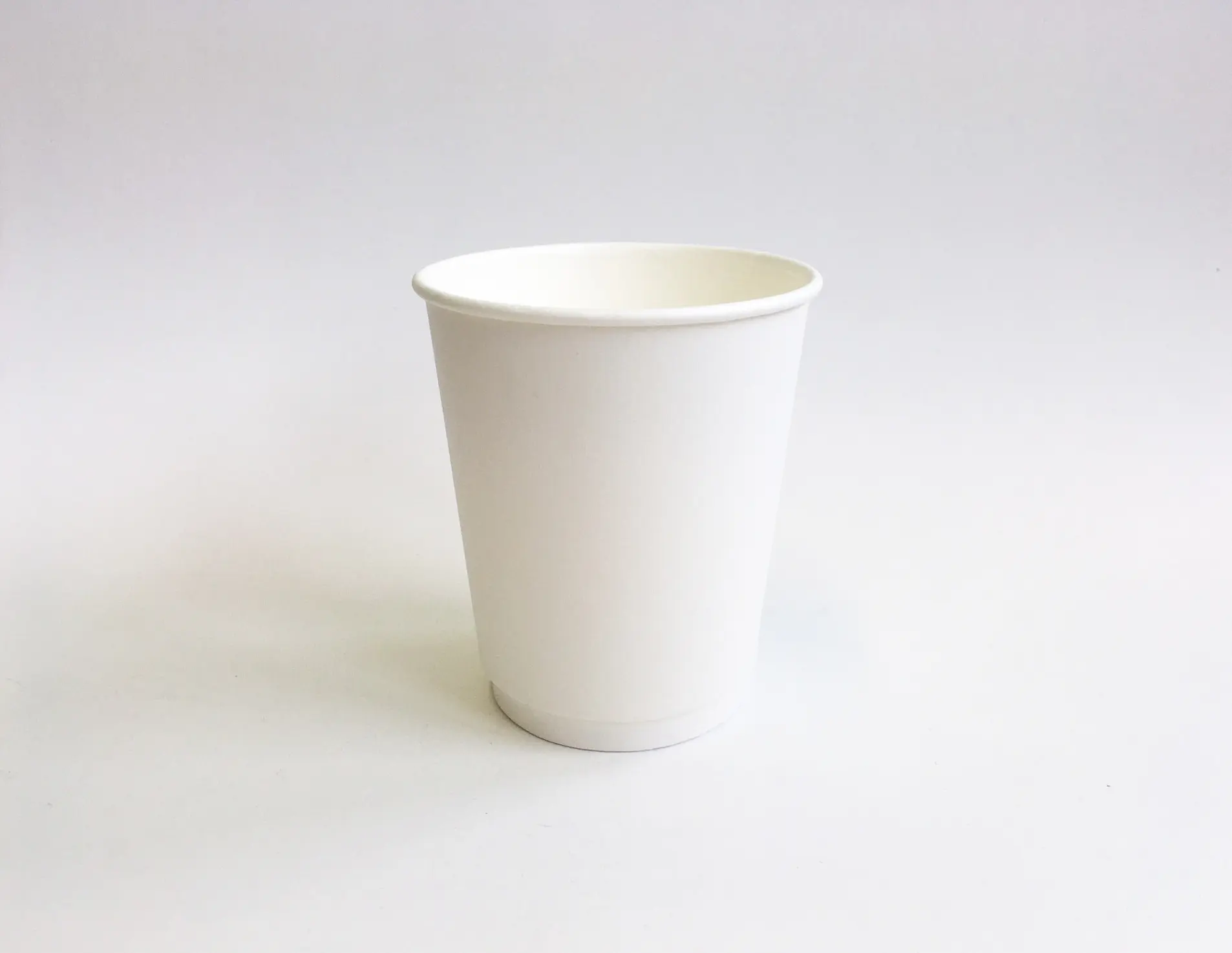 Doppelwandbecher für Heißgetränke, 200ml Füllvolumen in weiß