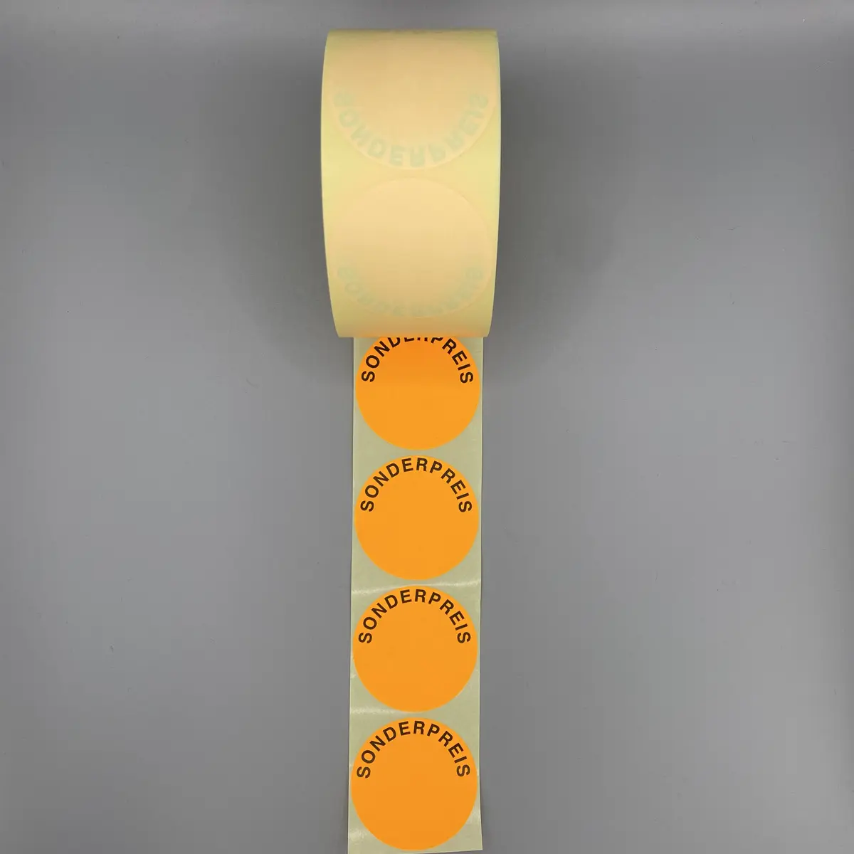 Sonderpreisetikett in Orange mit 50mm Durchmesser und der Aufschrift Sonderpreis