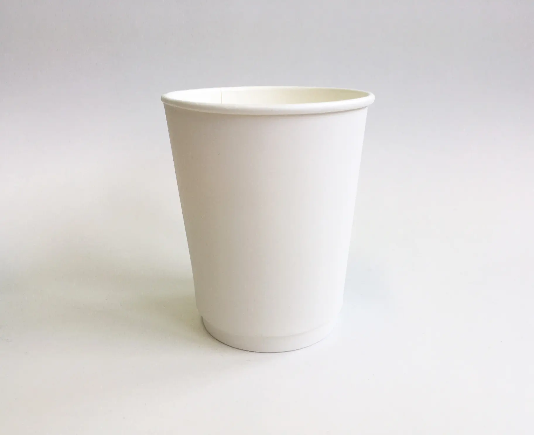 Doppelwandbecher für Heißgetränke, 300ml Füllvolumen in weiß