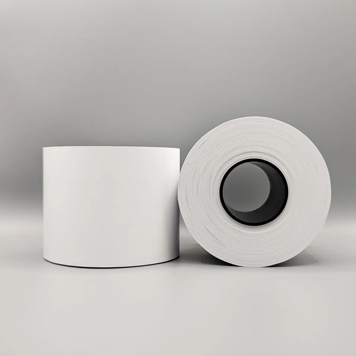 Linerless-Endlos-Etikett 80mm x 80m Stapelansicht