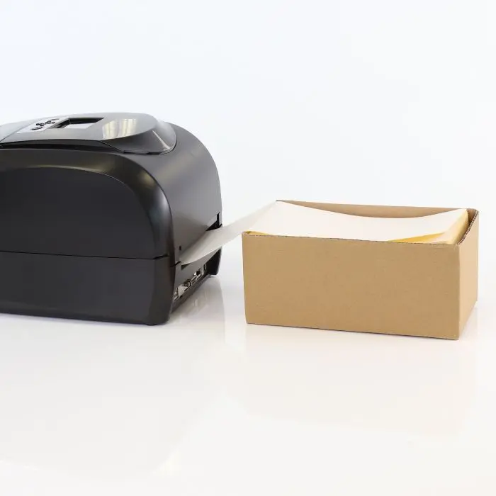 Leporello-Versandetiketten 103mm x 199mm á 2000 Stk. mit Drucker Leporello-Versandetiketten 103mm x 199mm á 2000 Stk. mit Drucker